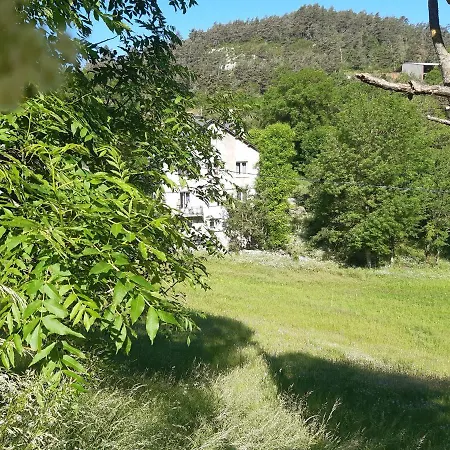 Au Domaine Des Oiseaux