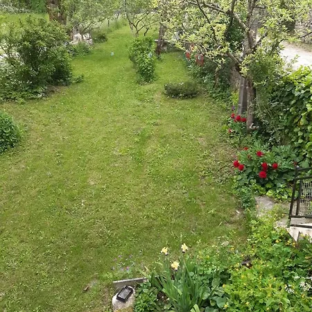 Au Domaine Des Oiseaux Bed & Breakfast *