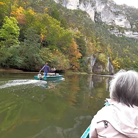 Au Domaine Des Oiseaux Montredon (Lozere)