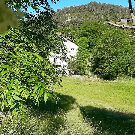 Frühstückspension Au Domaine Des Oiseaux