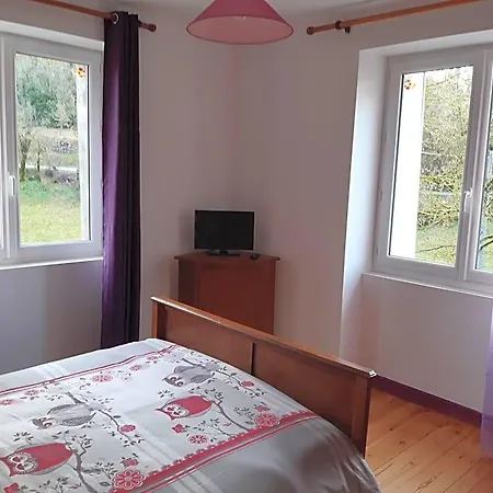 Frühstückspension Au Domaine Des Oiseaux Montredon (Lozere)